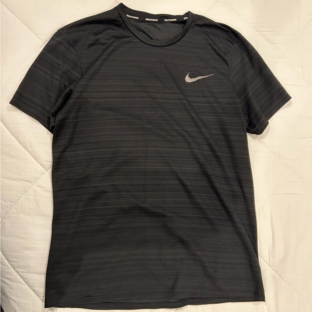 Men’s black Nike Dri fit t-shirt.
